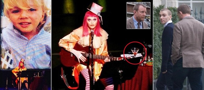 Хүүдээ зориулан тоглолт хийжээ