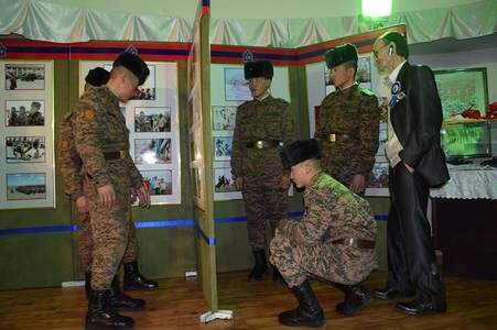 “Ирээд л үз”