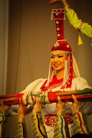  “Нарны домог” бүжгэн жүжгийг тоглоно