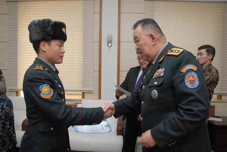 Албан хаагчдад байрны урьдчилгааны 10 хувийн тусламж үзүүлэв