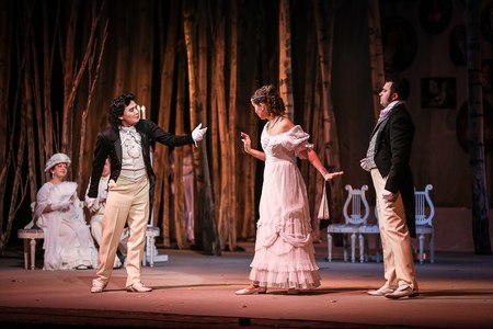  Ө.Цэрэнчунт “Марийнский” театрт тоглолт хийжээ