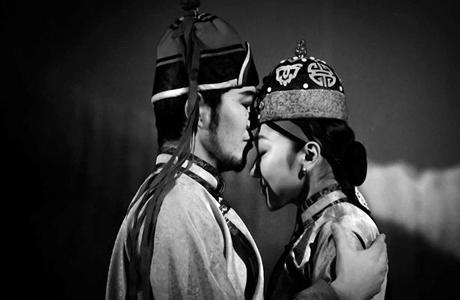 “Оройн дээд”-д саатаарай