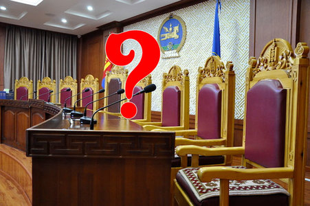 Цэцийн хоёр нүүртэй шийдвэр улс төрийг бужигнуулах нь 