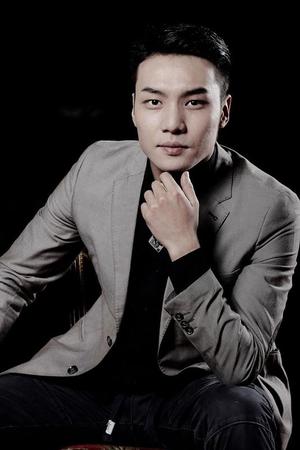 Б.Шинэбаяр: Гал шиг дурлал мэдрүүлэхийг хүссэн