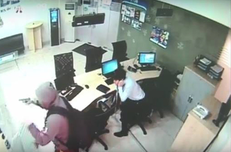 Банк дээрэмдсэн ах дүүсийг шүүнэ