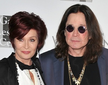 Шэйрон Осборн нөхрөөсөө саллаа 