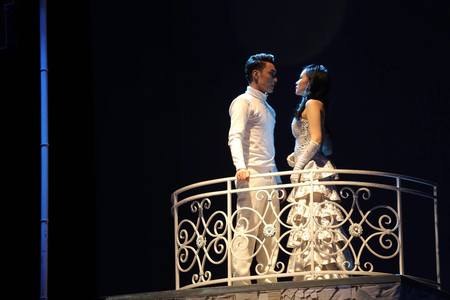 “Ромео Жульетта”-тай гуравдугаар сар