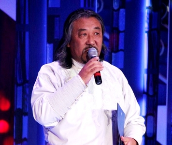 Д.Сосорбарамыг Японы сониноос шагнана