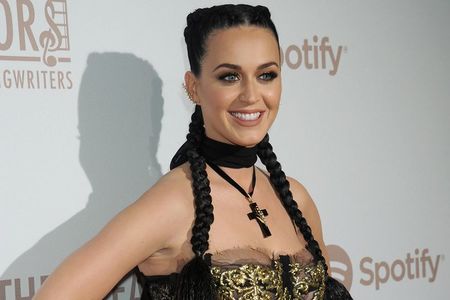 Кейтигийн твиттерийг хакерджээ