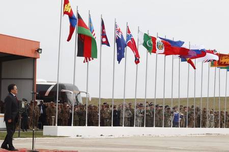 Монголд 46 орны 2000 гаруй цэргийн алба хаагч иржээ