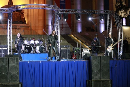 Хандивын тоглолт есдүгээр сард болж хойшлов