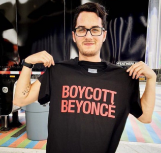 Бейонсиг бойкотлохыг уриалав