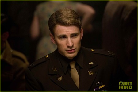 Крис Эванс: Нэг л өдөр үнсгэлжинтэйгээ учрах байх