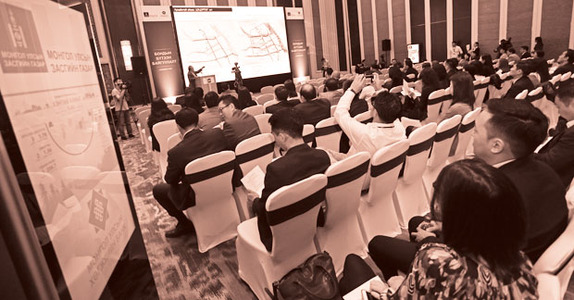 Эдийн засгаа солонгоруулж, их бүтээн байгуулалт өрнүүлсэн гурван жил