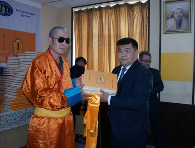 “Ганжуур, “Данжуур”-ын бүрэн эхийг заллаа