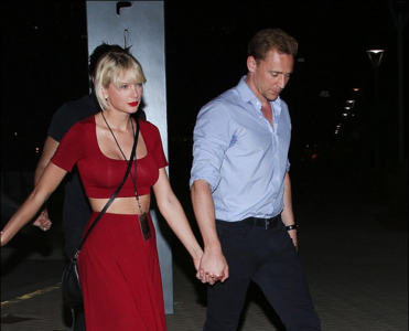 Тэйлор шинэ харилцаагаа ил болгожээ