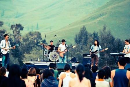 Автомашингүй өдрийг амьд хөгжимтэй