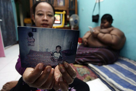 10 настай аварга хүү