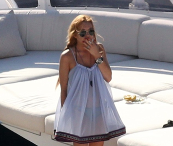 Лохан худлаа ярьжээ