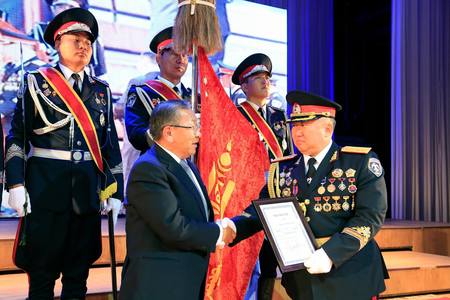 Цагдаагийн байгууллагыг ”Сүхбаатарын одон”-гоор шагналаа