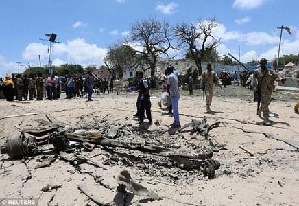 Ерөнхийлөгчийн ордны гадна дэлбэрэлт болжээ