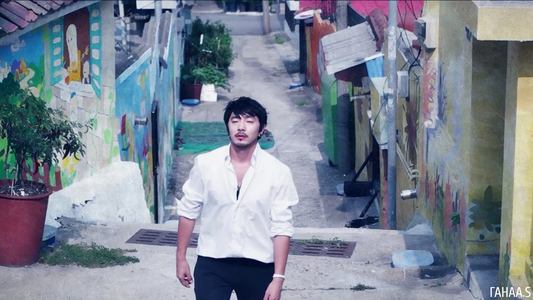 Монгол дуучны уран бүтээл  “М-net” чартад багтжээ