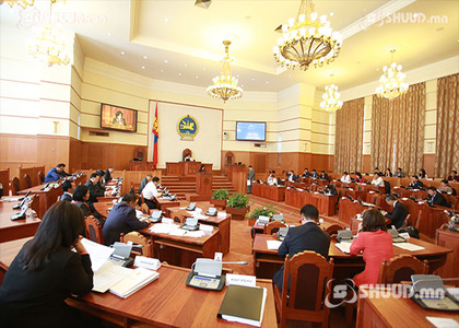 Ерөнхийлөгчөөр 50 нас хүрсэн Монгол Улсын иргэнийг сонгохыг  дэмжлээ