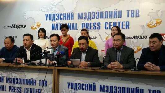 Хуулийн байгууллагыг сүрдүүлгээ зогсоохыг шаардав