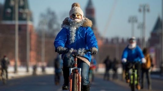 Дугуйчид хүйтнийг үл тоов