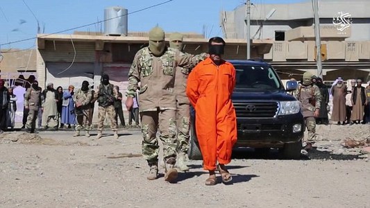 Аллахаас урвасан дайчдаа цаазалжээ