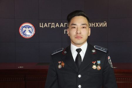 Г.Ганбаяр: Байшингийн цонхыг хагалж дөрвөн хүнийг гаргасан