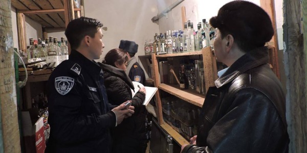 6530 ширхэг архи, согтууруулах ундааг лацджээ 