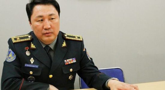 ТЕГ-ын даргад бригадын генерал Г.Сайханбаяр яригдаж байна