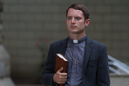 Элайджа Вуд: Өөрөөсөө өндөр бүсгүйтэй болзох үнэхээр хэцүү