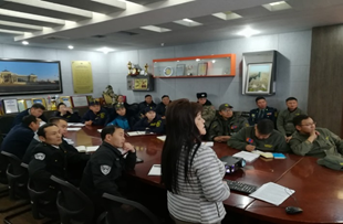 Гашуунсухайт боомтын гаалийн байцаагч нарыг шалгажээ