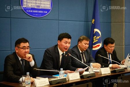 Давхар ажил эрхэлдэг албан тушаалтнуудыг шалгажээ