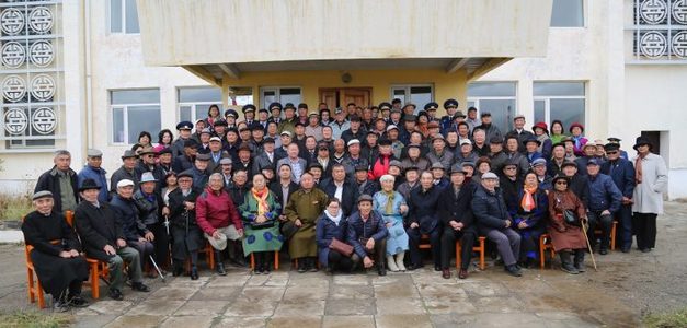 Онцгой байдлын байгууллагын ахмадууд хандивын аянд нэгдэв