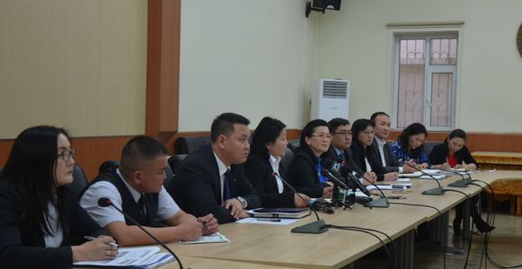 Хөнгөлөлттэй эмээр үйлчилж байгаа эмийн сан, өрхийн эмч нарыг хянана