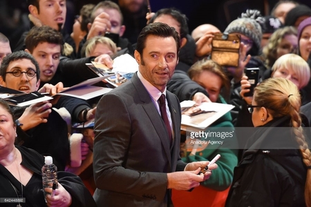 Хью Жекмэн: Хайраар чи тэжээгдэж, хайраар чи гэрэлтэх ёстой