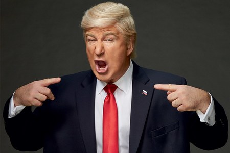 Алек Болдуин: Гараас минь атгасан бүсгүйг жаргаах нь миний үүрэг