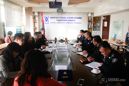 Тоноглолтой өрөөнөөс бусад газарт байцаалт авбал хууль бус гэж үзнэ гэв