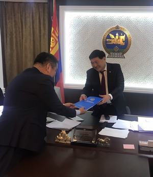 Хөдөлмөр, нийгмийн хамгааллын сайдад зөвлөмж өгөв