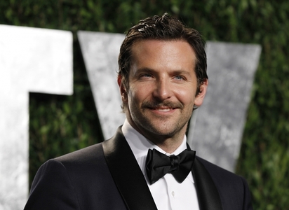 Брэдли Купер: Охин минь ээж шигээ ер бусын үзэсгэлэнтэй