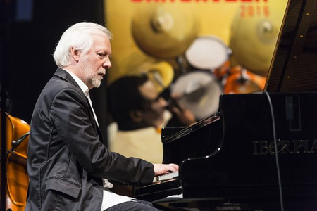 Испанийн хараагүй төгөлдөр хуурч Монголд тоглоно