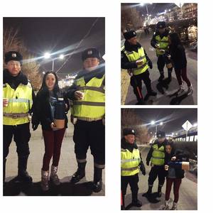 Жүжигчин О.Цэнгэл цагдаа нарыг  халуун сүүгээр дайлжээ