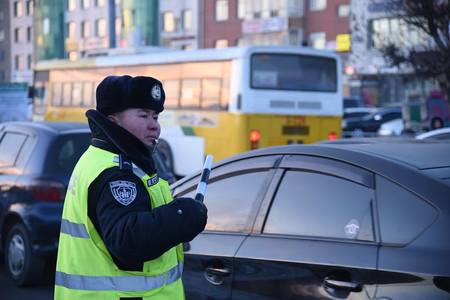 Баярын өдрүүдэд согтуугаар тээврийн хэрэгсэл бүү жолоод