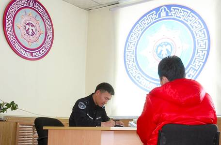 Хүүхэд хулгайлахыг завдсан этгээдийг саатуулжээ