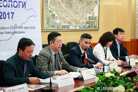 Геологи, хайгуулын салбарынхан чуулахад бэлэн болжээ