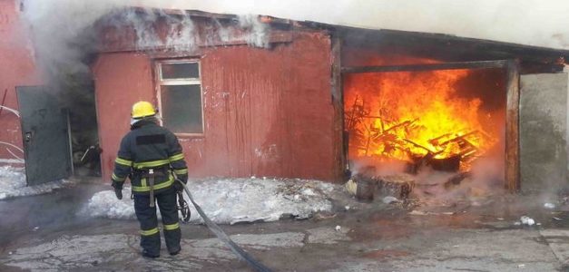 Гал түймрээс 20 иргэнийг аварчээ