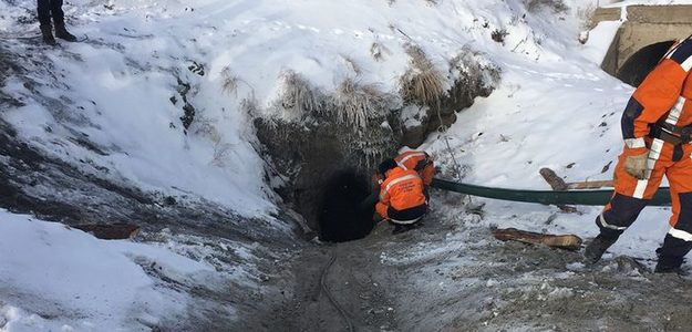 Уурхайн нурангид дарагдсан иргэдийг аварчээ